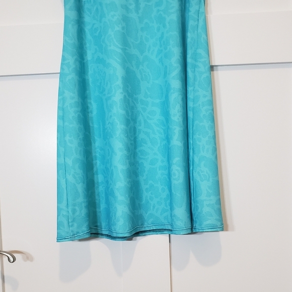 Columbia Dress Size Small Omni-Freeze Advanced Cooling Aqua Racerback Stretch - Picture 3 of 11